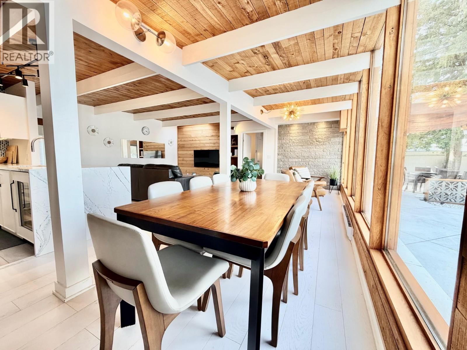 266 ALDER Avenue - 21