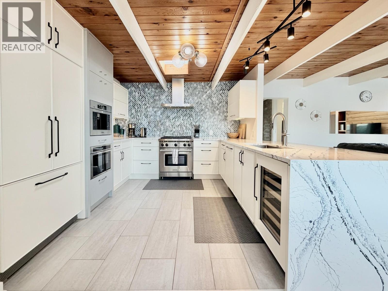 266 ALDER Avenue - 10