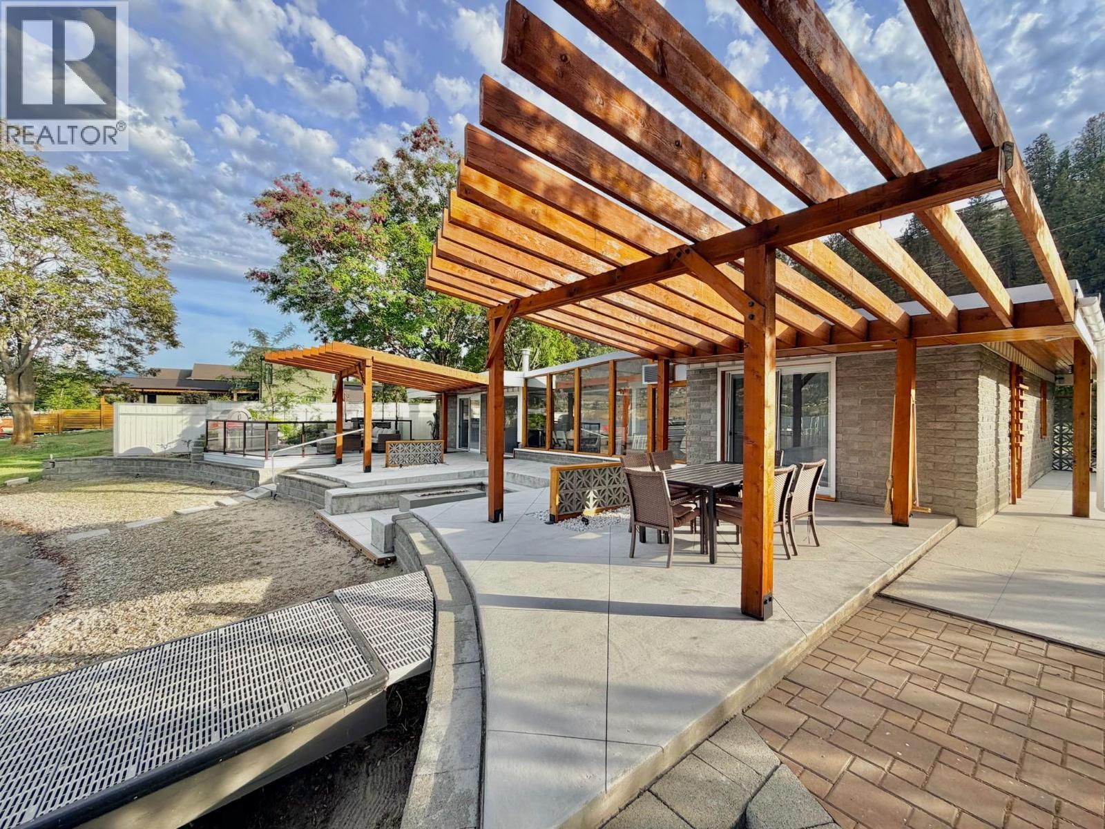 266 ALDER Avenue - 65