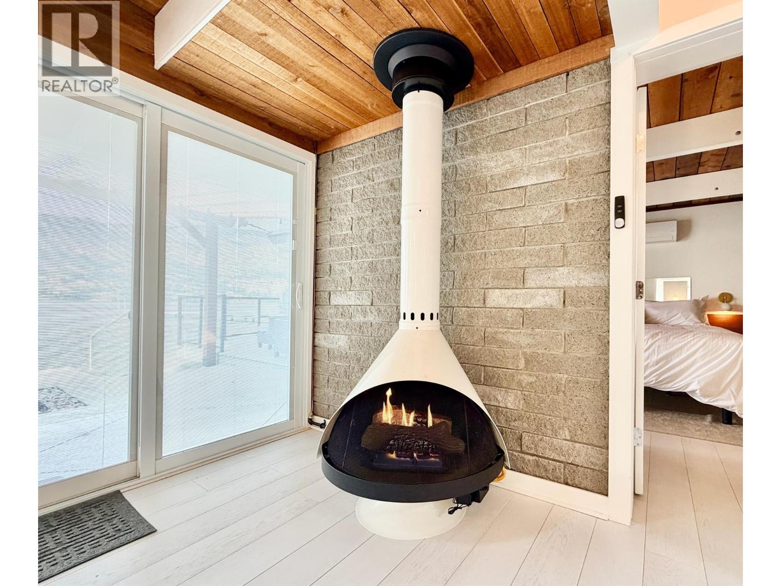 266 ALDER Avenue - 19