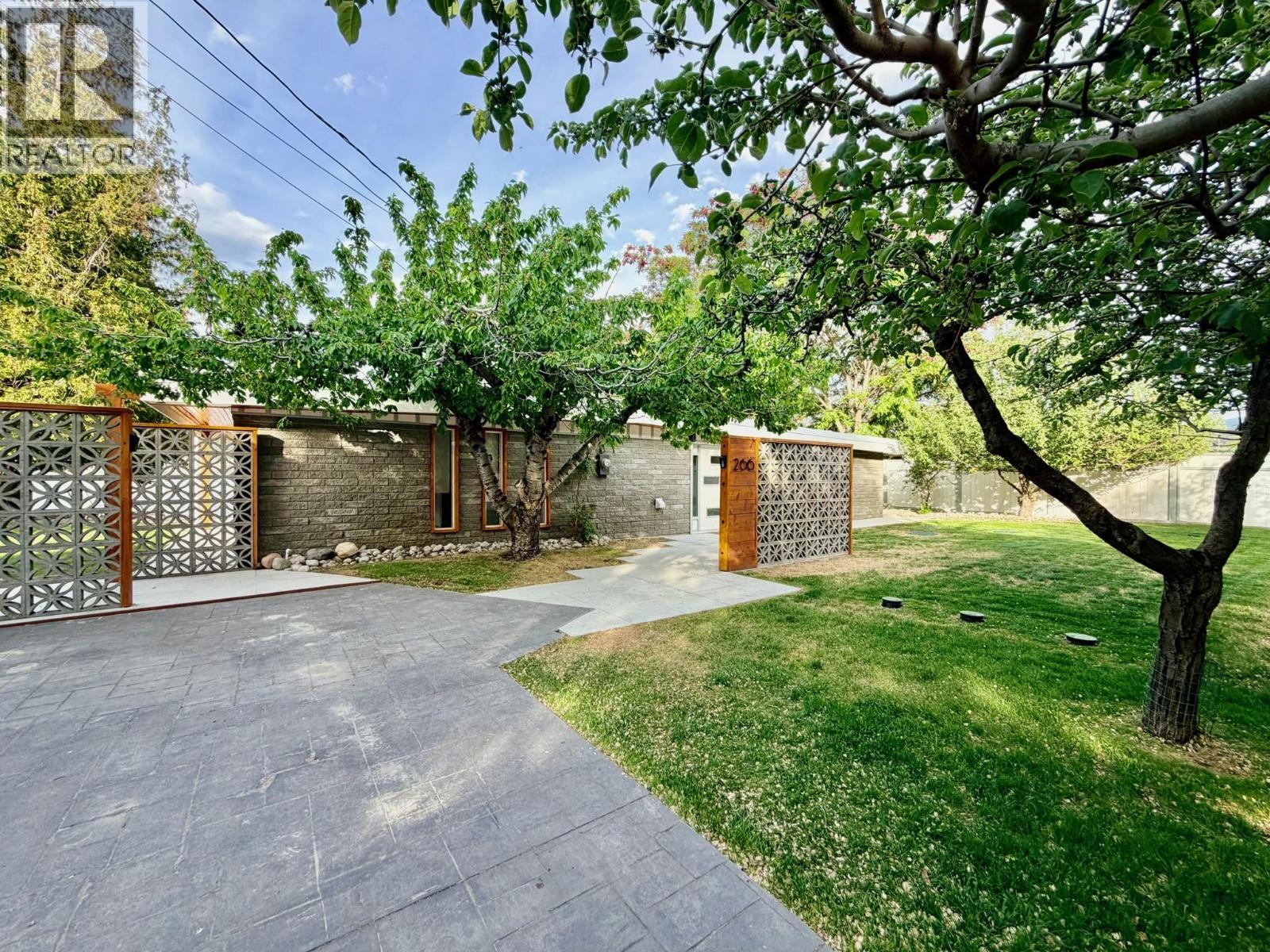 266 ALDER Avenue - 55