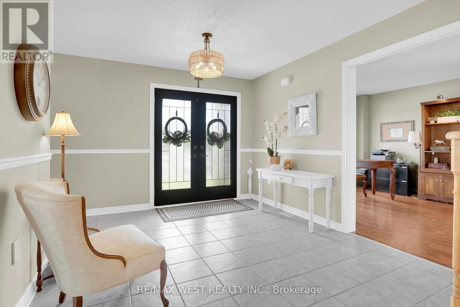 45 CARLEY CRESCENT - 4