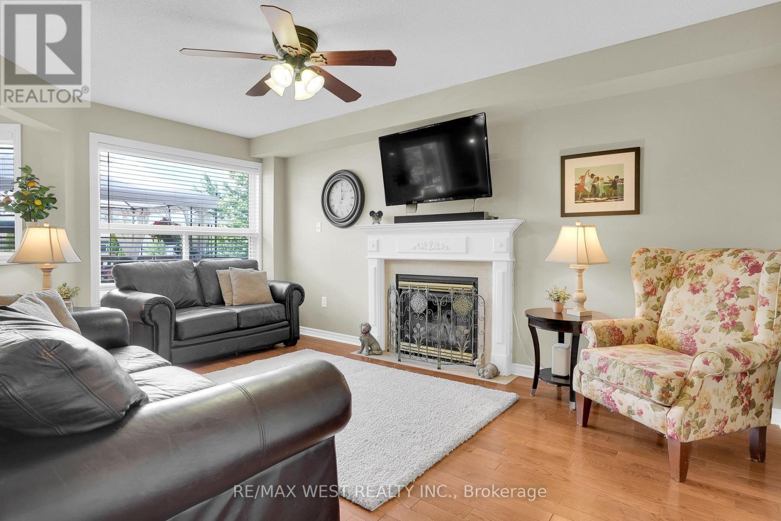 45 CARLEY CRESCENT - 9