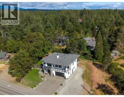 650 Lazo Rd, Comox, BC V9M3V4 Photo 48