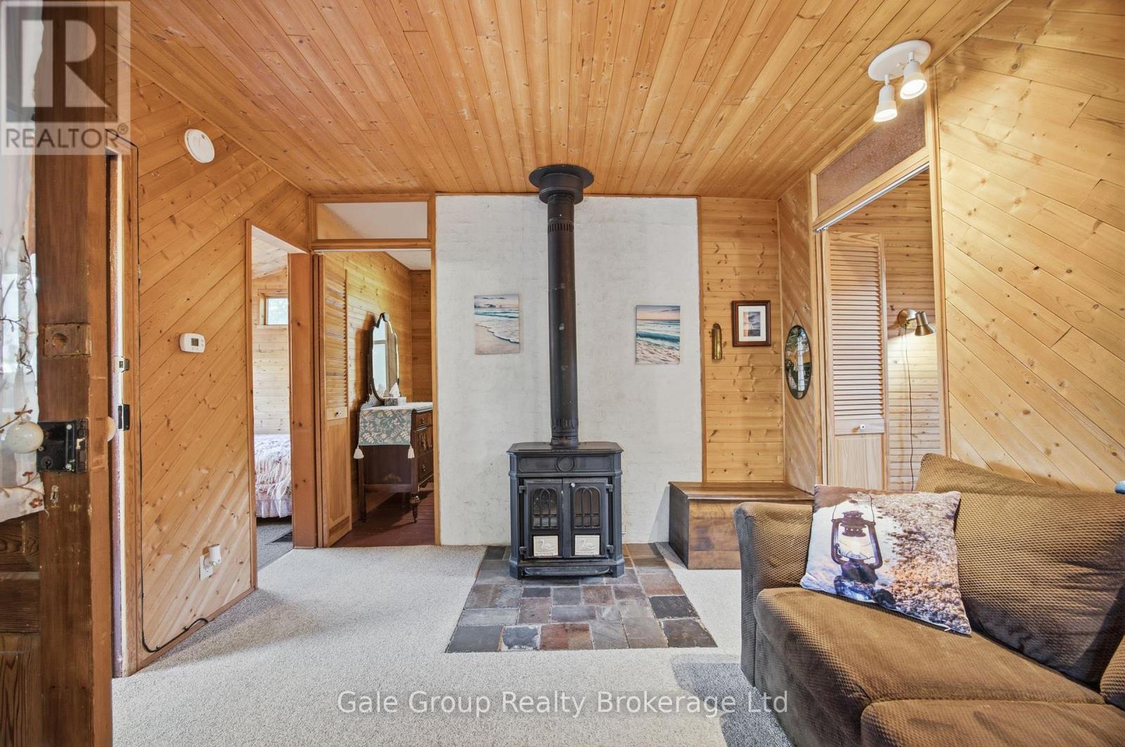 26 WOODWARD AVENUE - 14