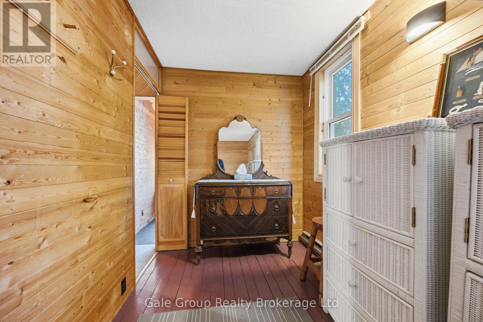 26 WOODWARD AVENUE - 24