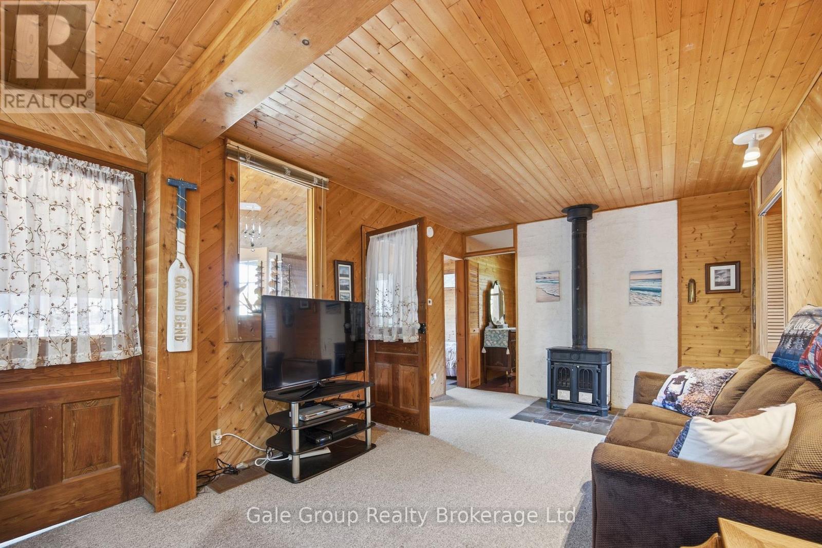 26 WOODWARD AVENUE - 15