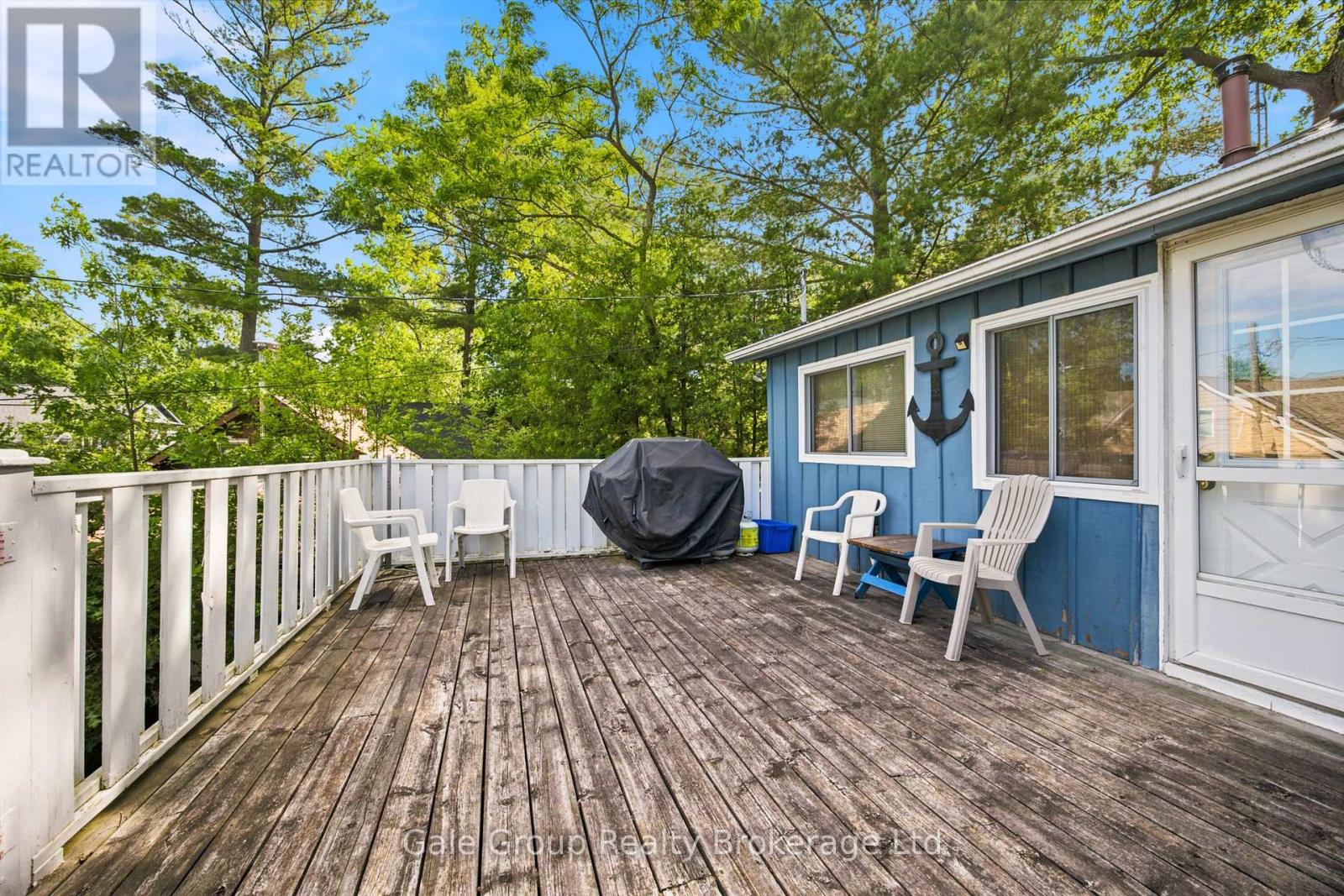 26 WOODWARD AVENUE - 33