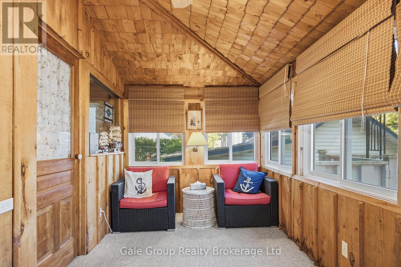 26 WOODWARD AVENUE - 6