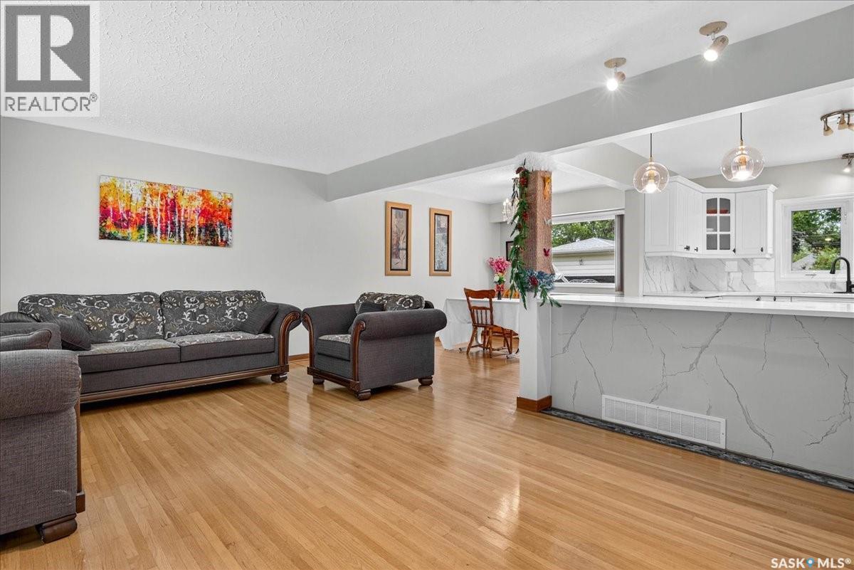 20 Dunning CRESCENT — photo 8