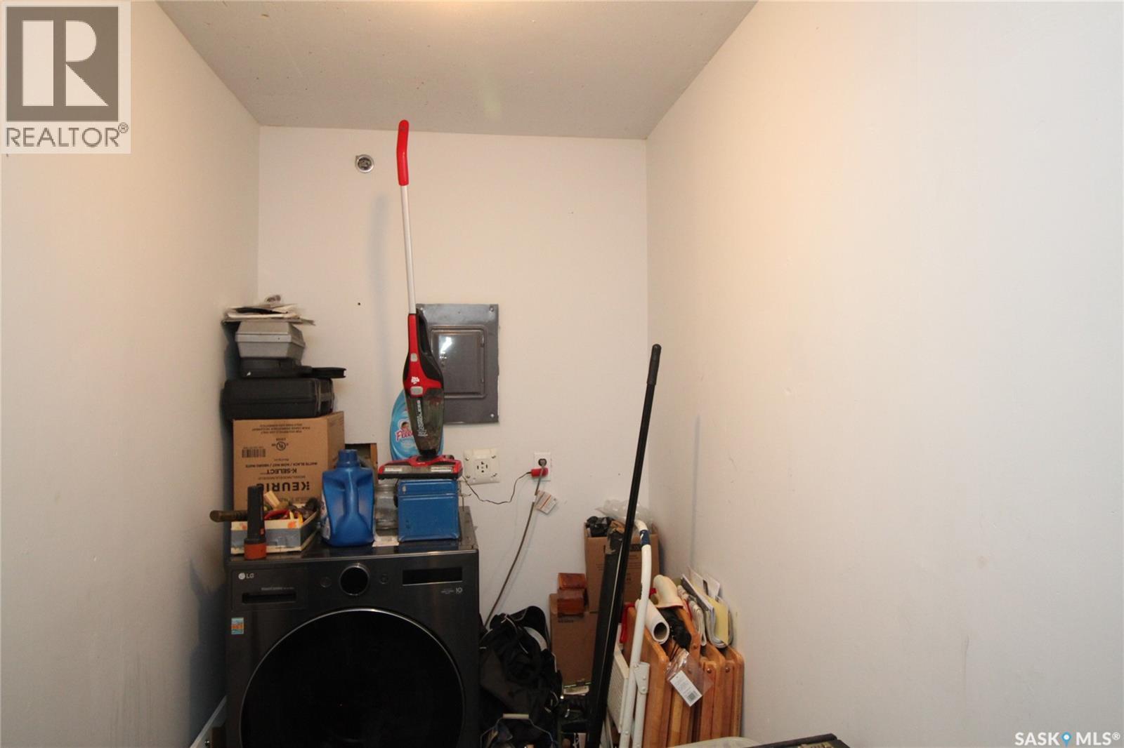 #205 537 4th AVENUE N - 7