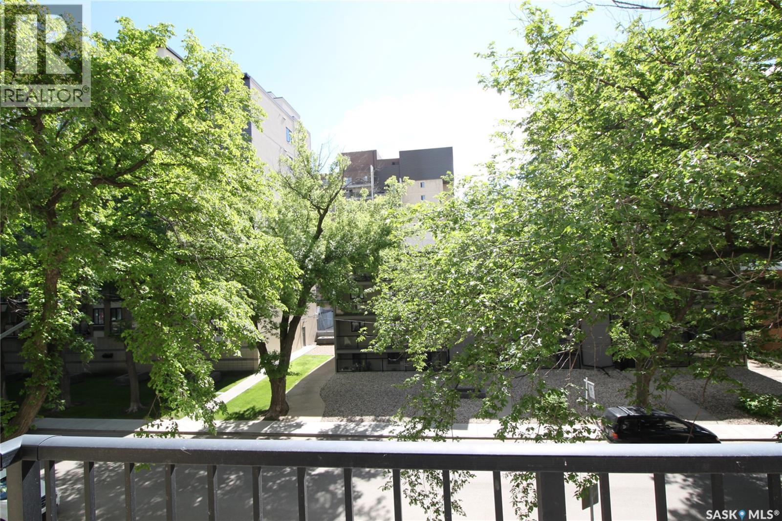 #205 537 4th AVENUE N - 8