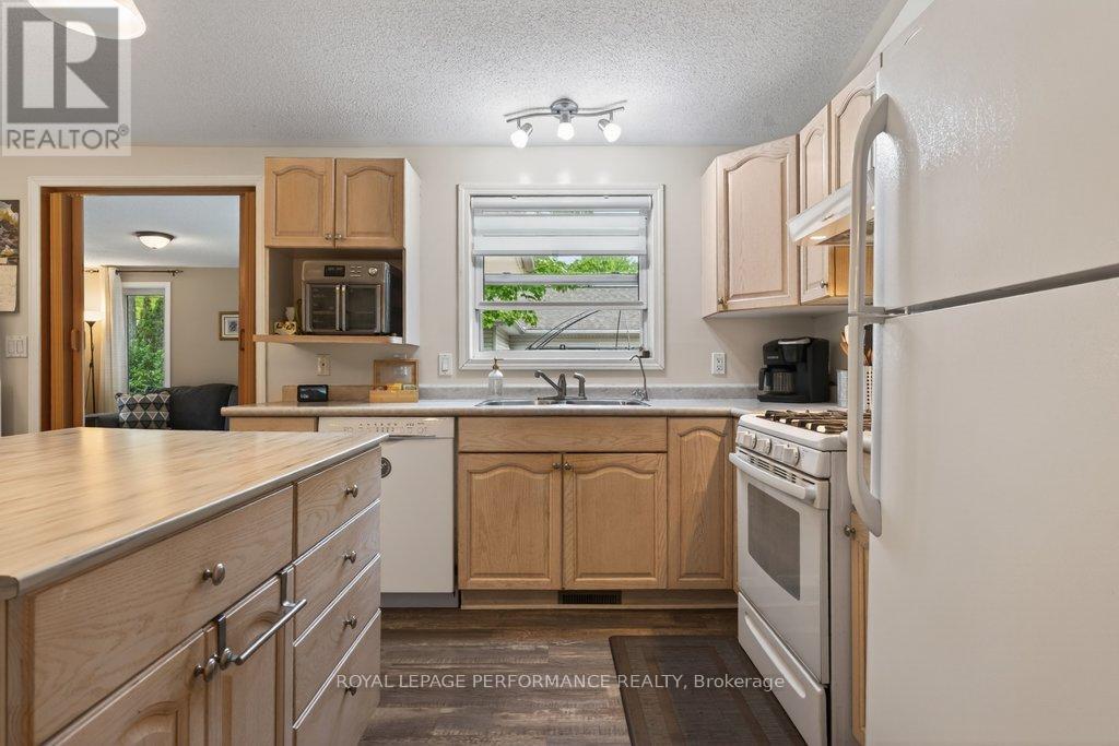 2 Bed, 2 Bath House for Sale in Ottawa – 6580 VISTA PATRICK PRIVATE, Ottawa – MLS# X13478942 - Image 20