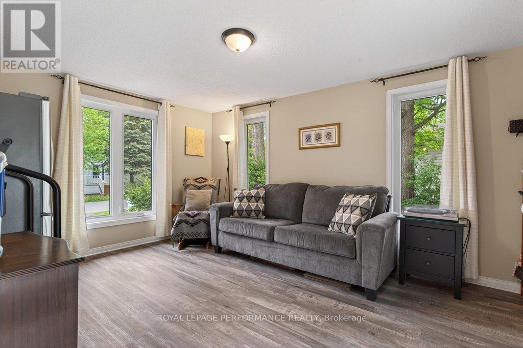 2 Bed, 2 Bath House for Sale in Ottawa – 6580 VISTA PATRICK PRIVATE, Ottawa – MLS# X13478942 - Image 21