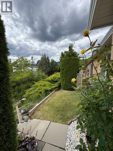 #31 2250 Louie Drive - 19