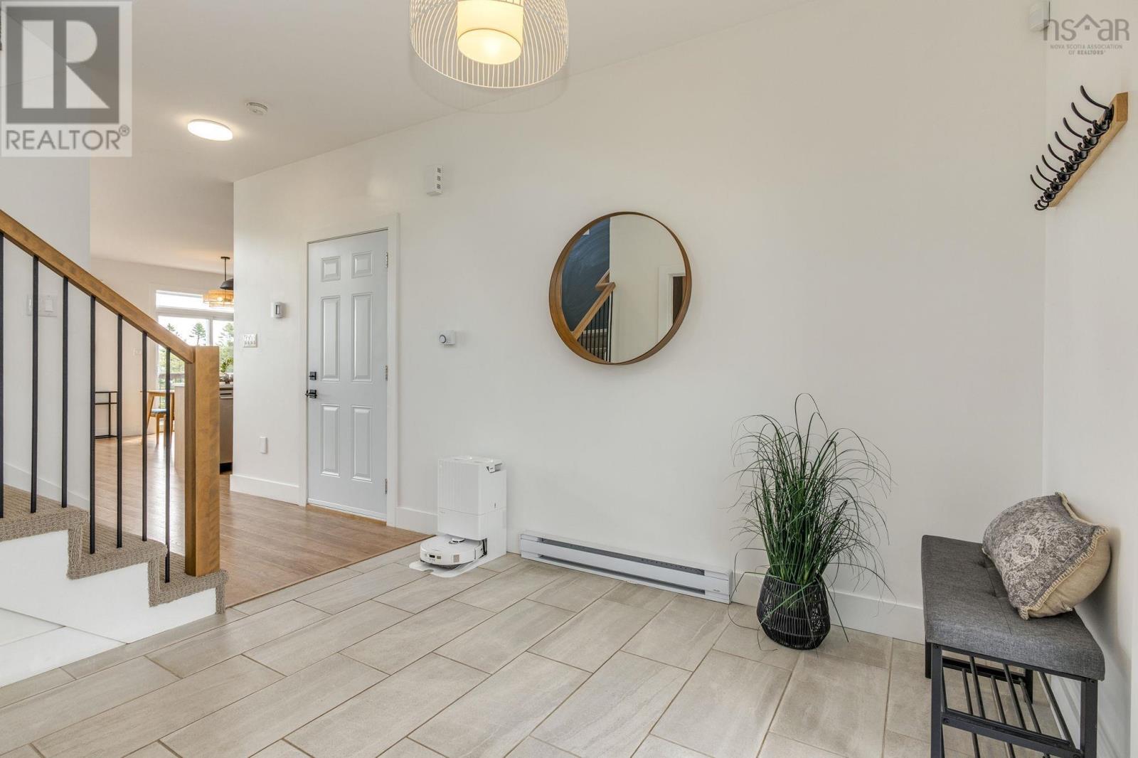 58 Mica Crescent - 3