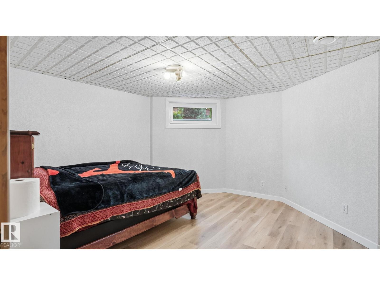6119 156 AV NW - 28