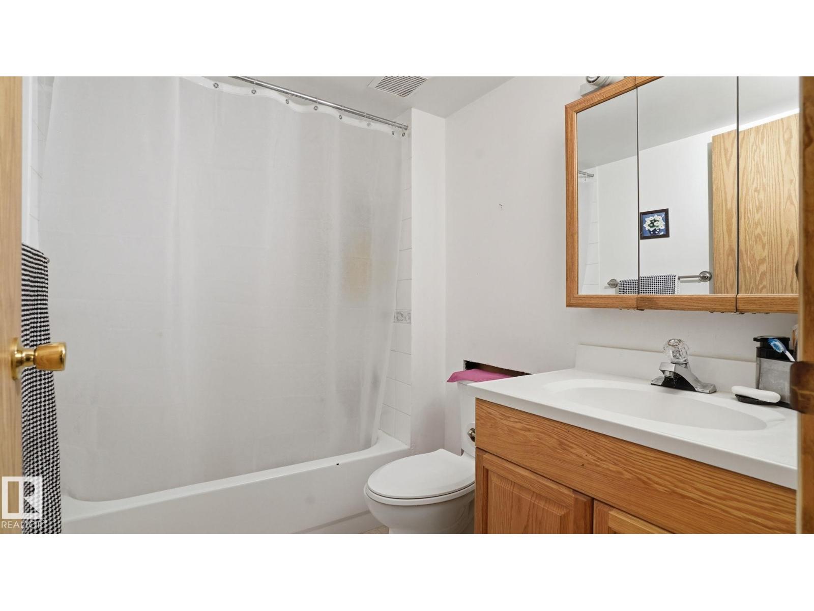 6119 156 AV NW - 30