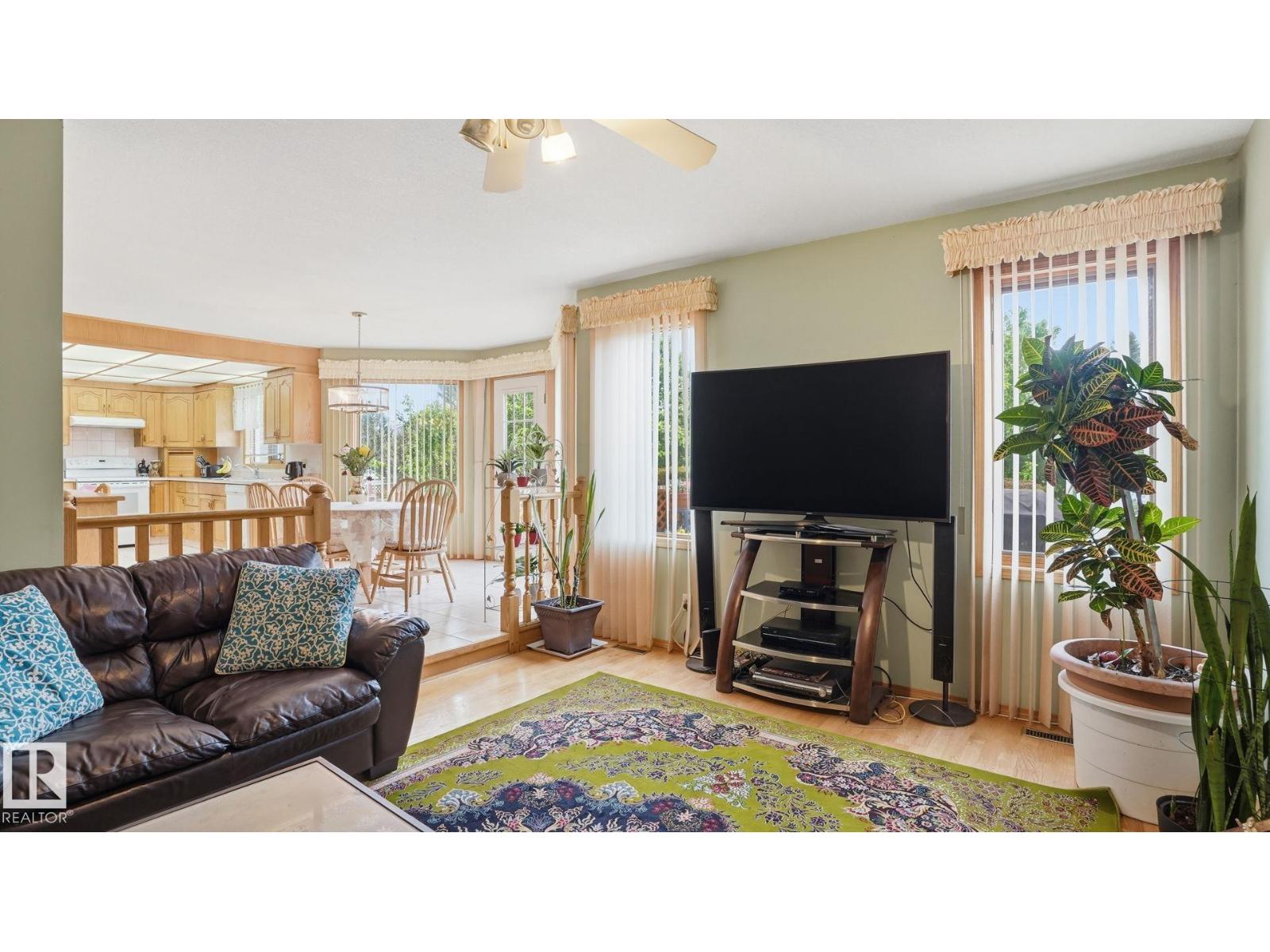 6119 156 AV NW - 10