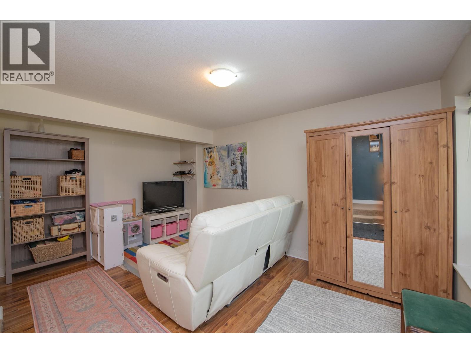 9535 Keithley Road - 11