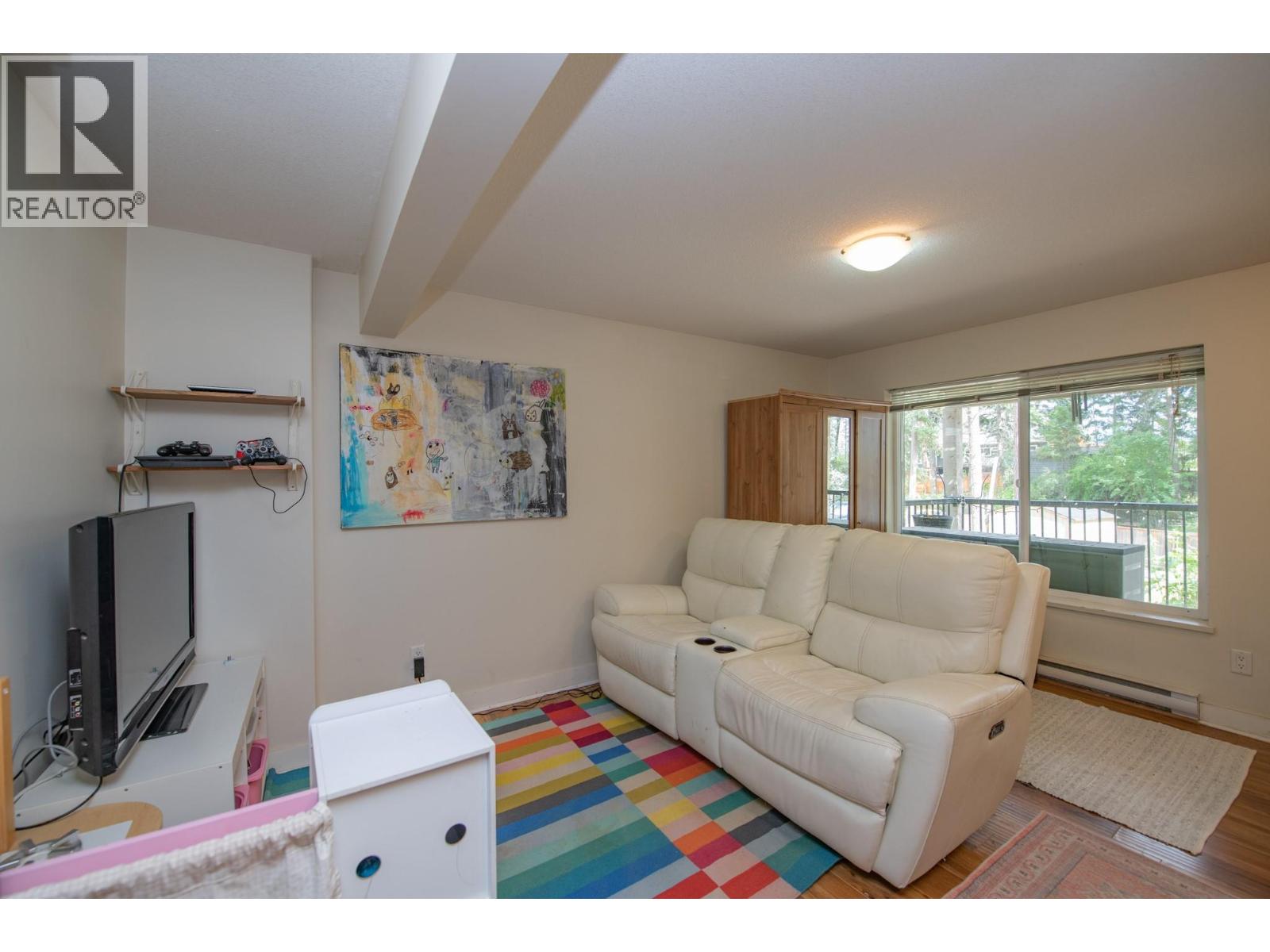 9535 Keithley Road - 10
