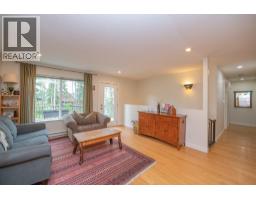 4pc Ensuite bath - 9535 Keithley Road, Vernon, BC V1H2E5 Photo 14