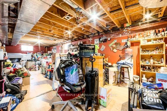 935545 AIRPORT ROAD - 18