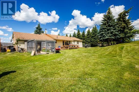 935545 AIRPORT ROAD - 23