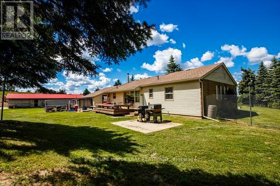935545 AIRPORT ROAD - 26