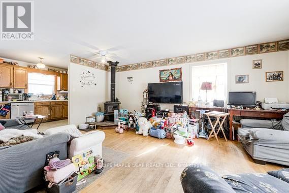 935545 AIRPORT ROAD - 6