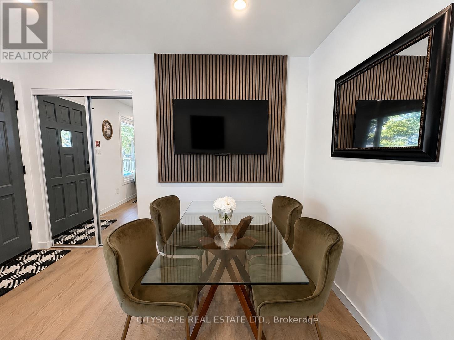 39 CAROUSEL AVENUE - 5