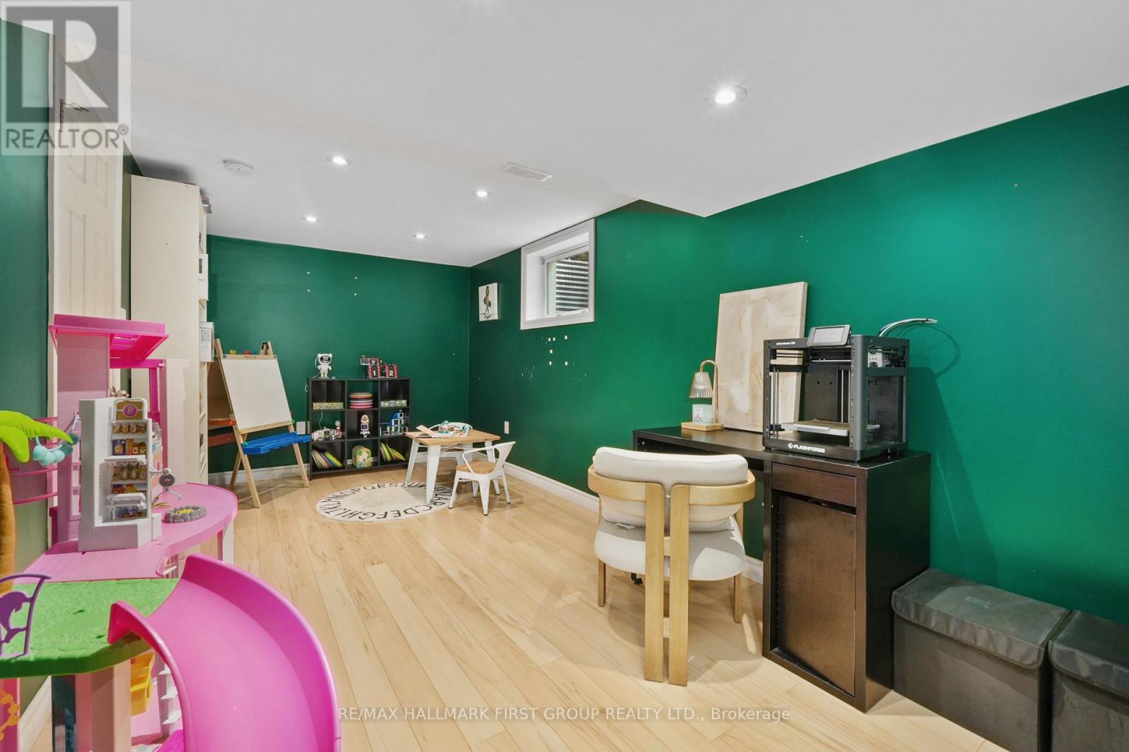 667 WESTWOOD DRIVE - 31