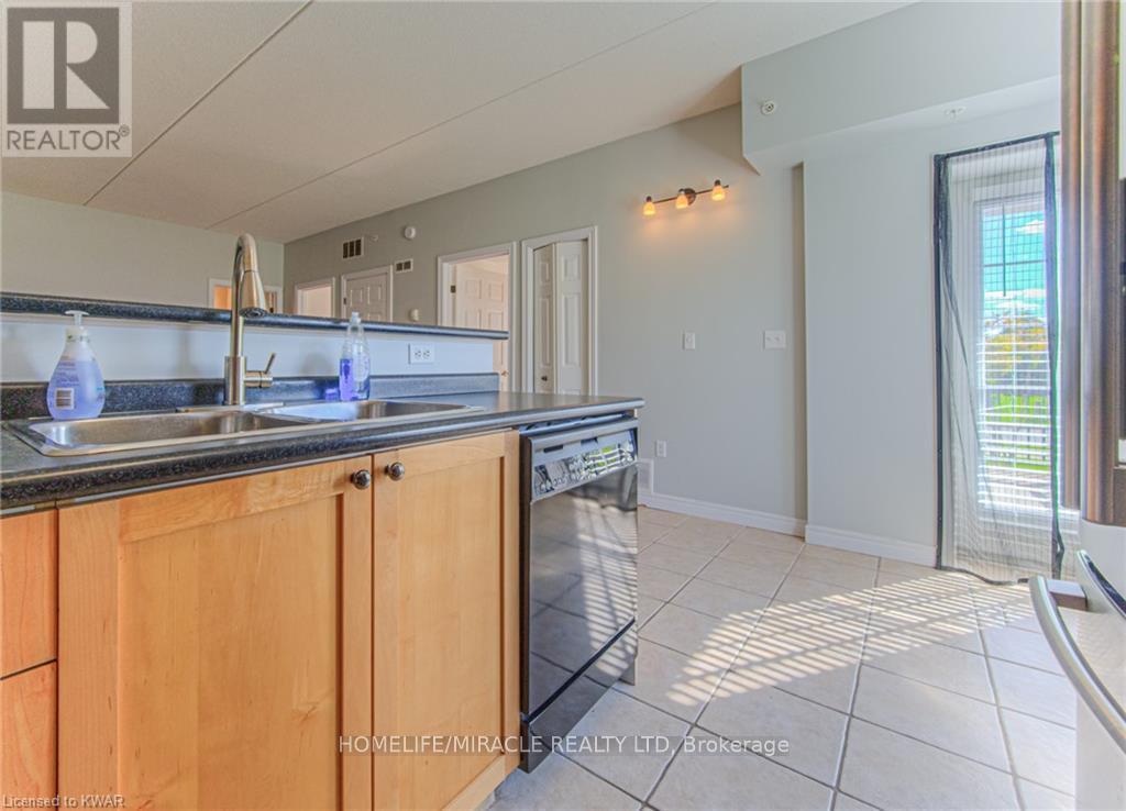 #101 415 GRANGE ROAD - 10
