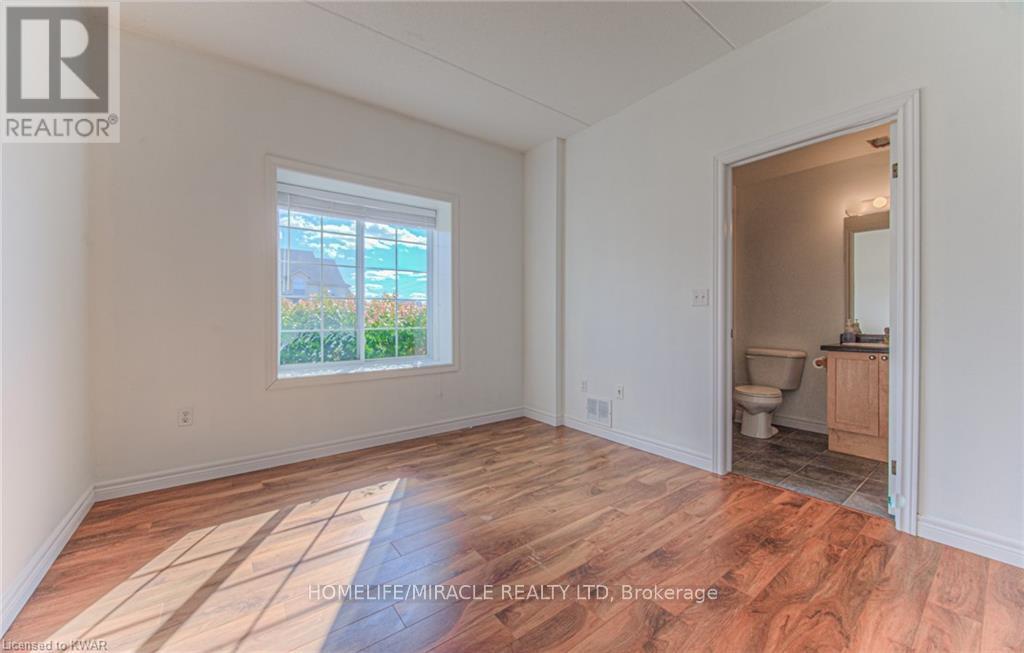 #101 415 GRANGE ROAD - 13