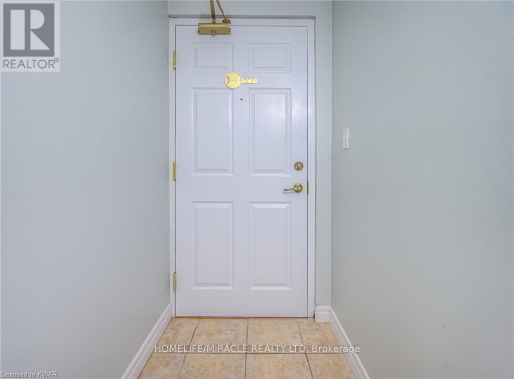#101 415 GRANGE ROAD - 3