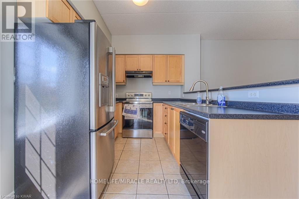 #101 415 GRANGE ROAD - 7