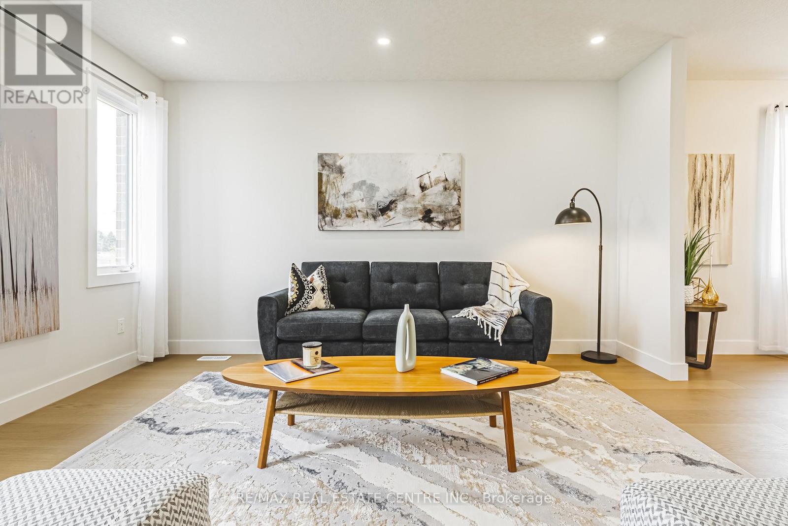 546 BENNINGER DRIVE - 13