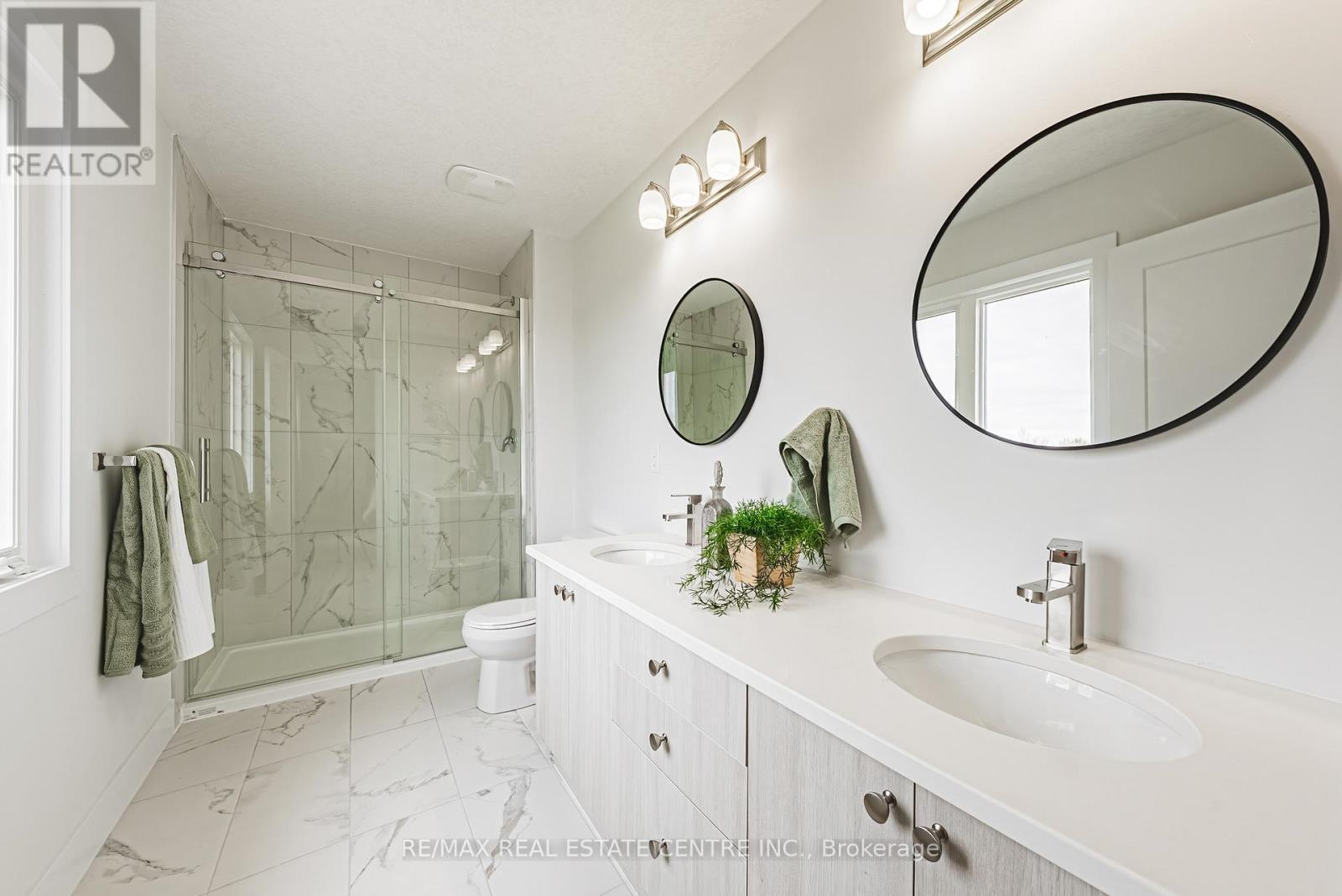 546 BENNINGER DRIVE - 25