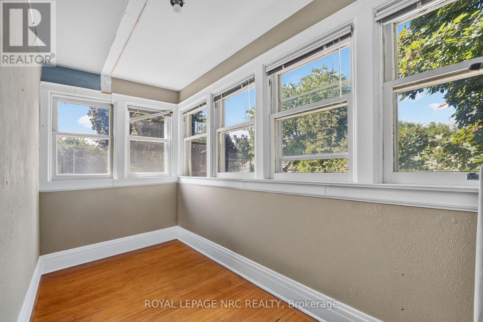 9 THAIRS AVENUE - 37