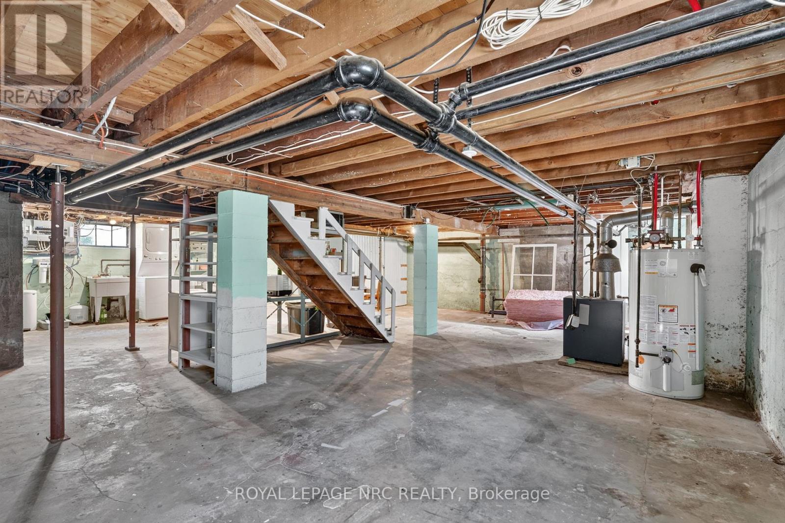 9 THAIRS AVENUE - 48