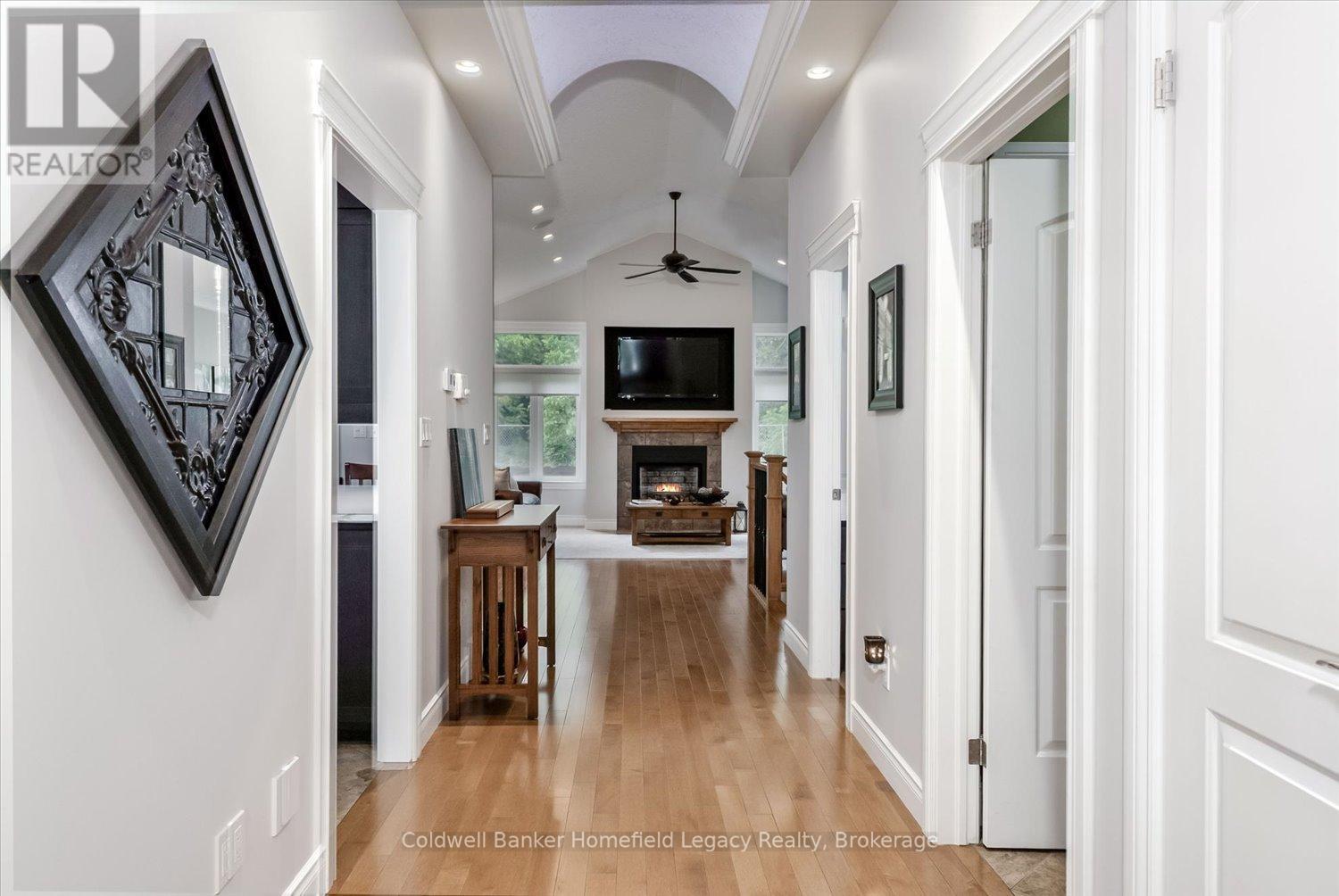 46 TRILLIUM CRESCENT - 11