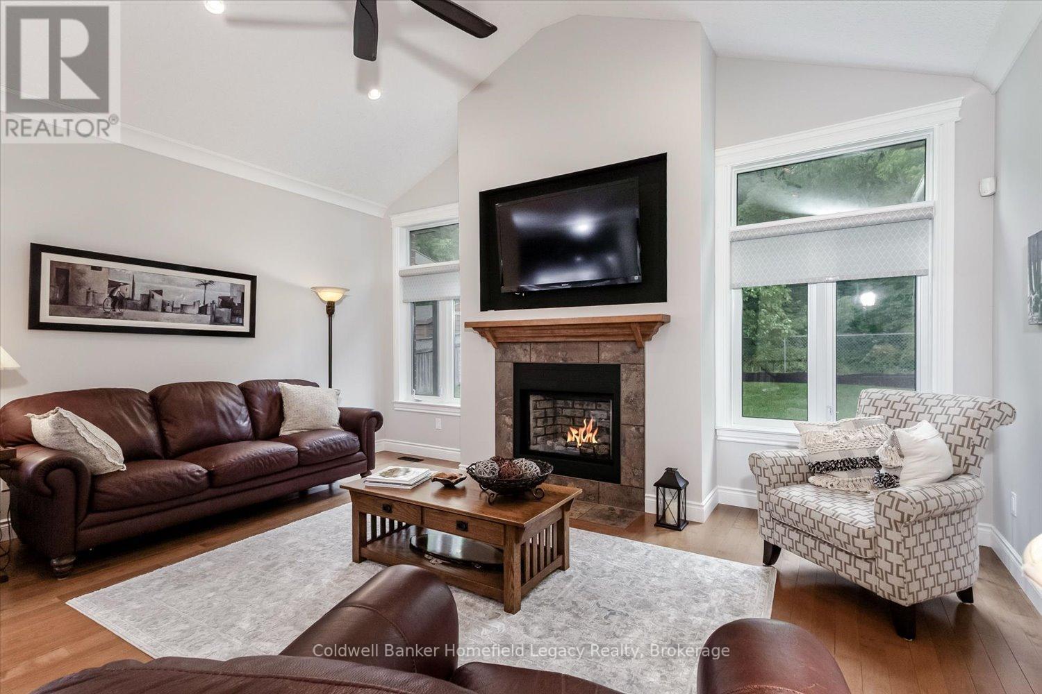46 TRILLIUM CRESCENT - 15