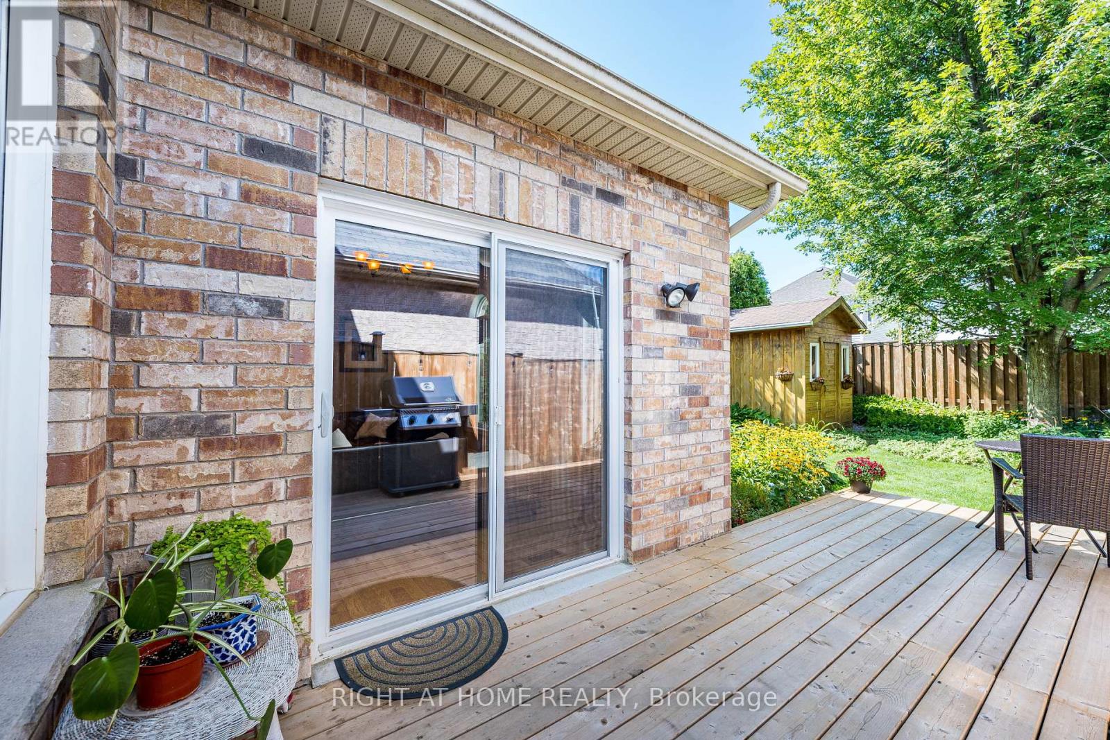 1352 WADEBRIDGE CRESCENT - 31