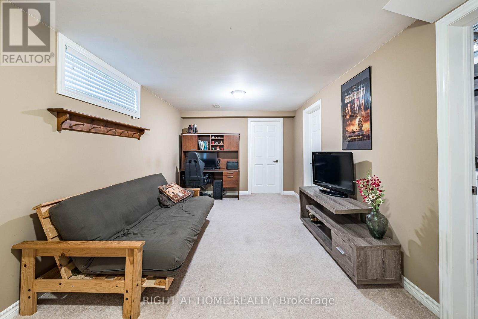 1352 WADEBRIDGE CRESCENT - 27