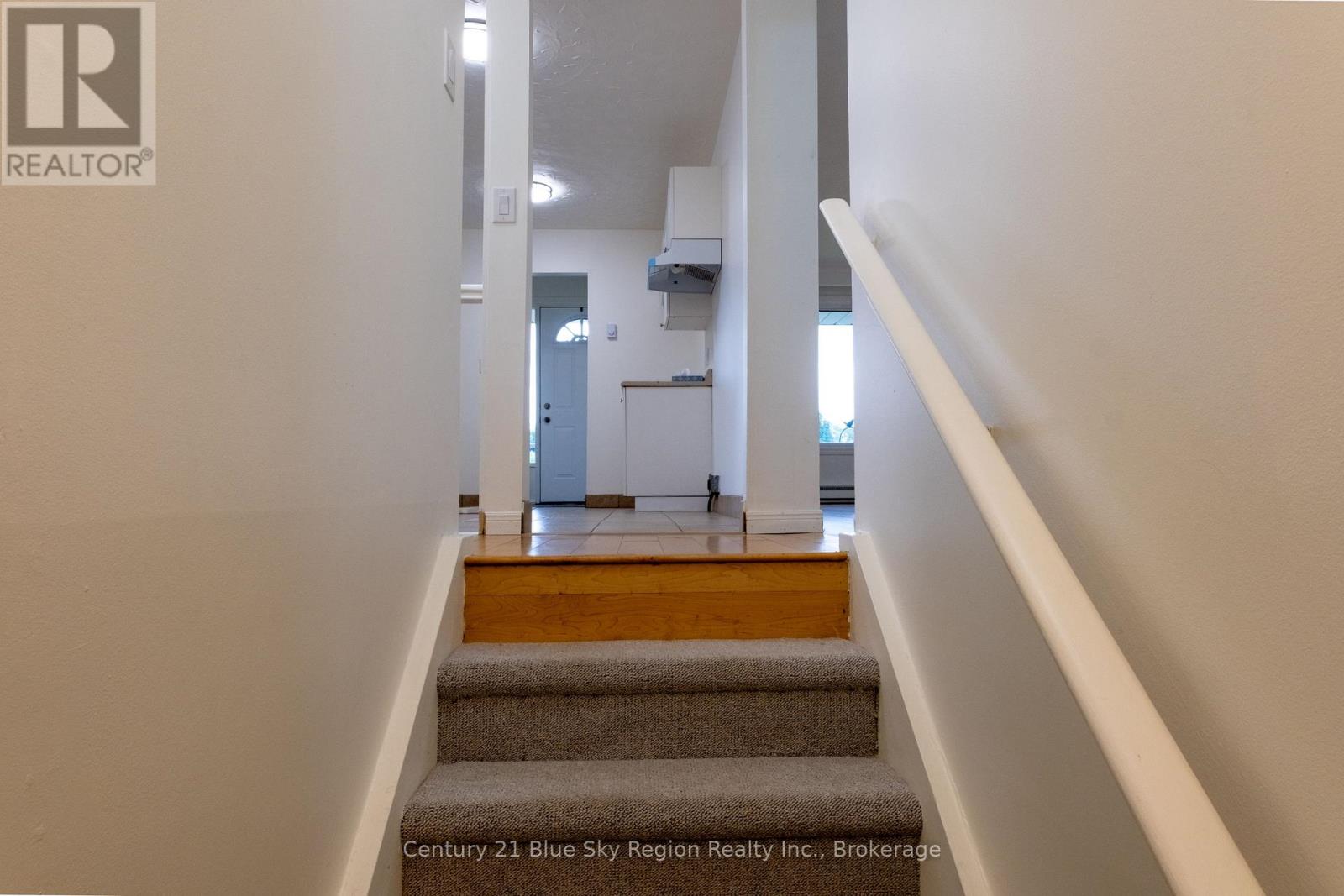 102 LEE AVENUE - 17