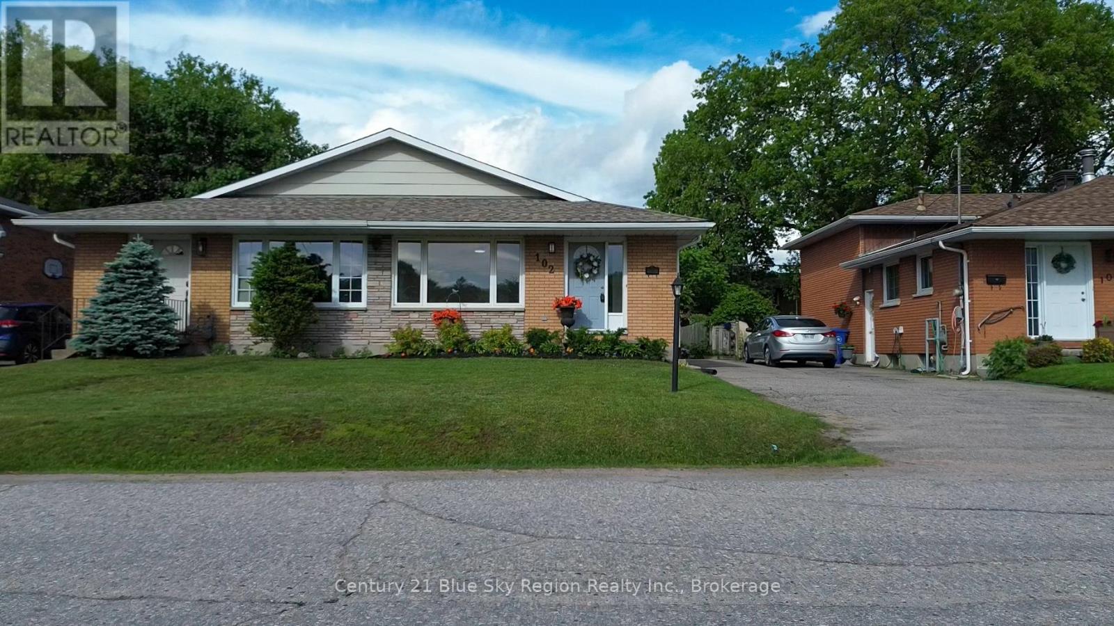 102 LEE AVENUE - 2
