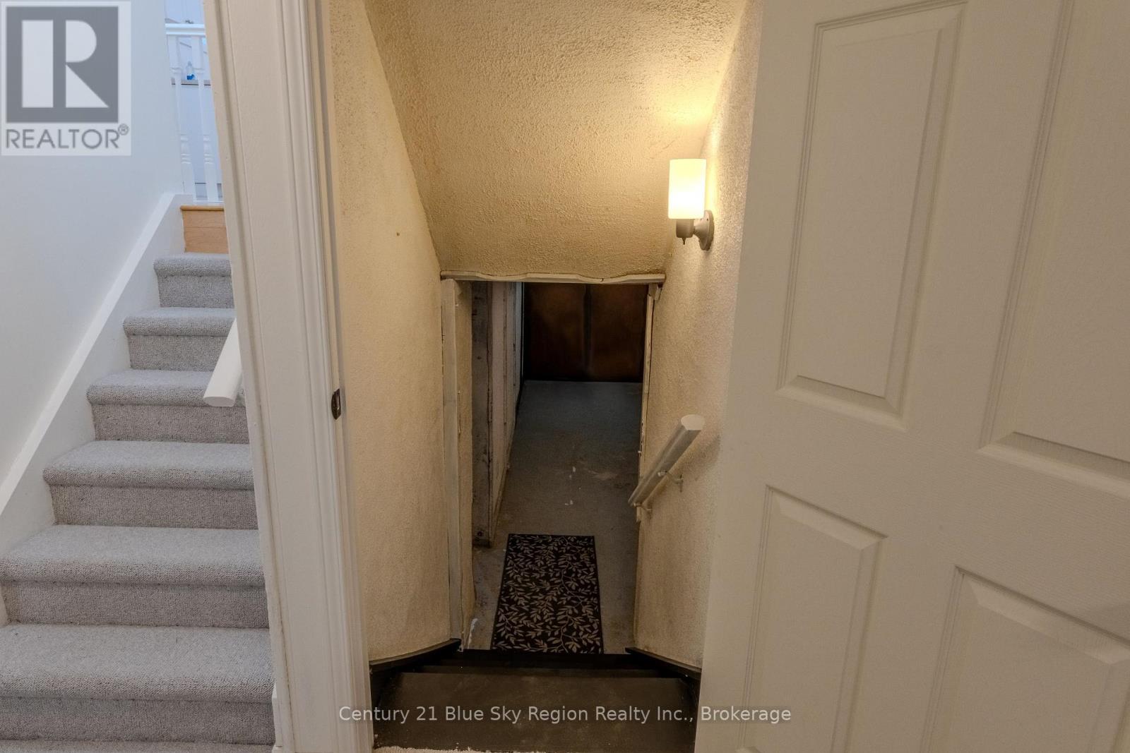 102 LEE AVENUE - 26