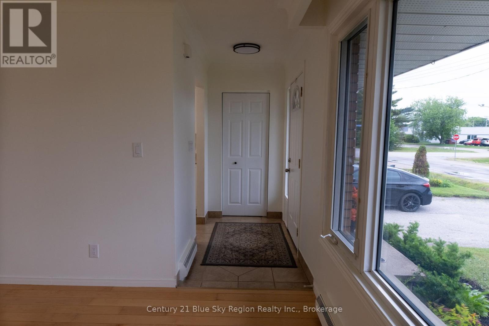 102 LEE AVENUE - 4