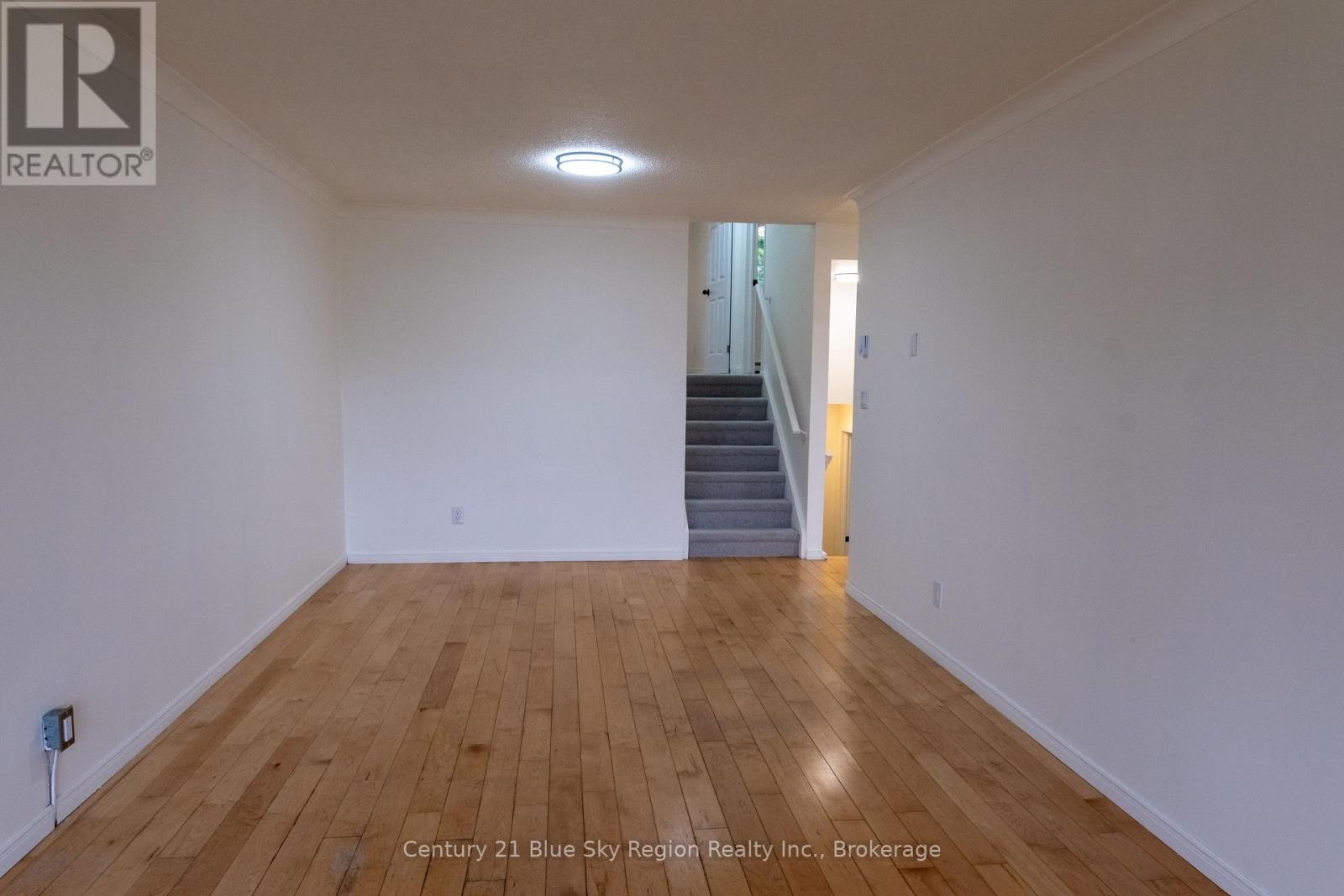 102 LEE AVENUE - 6