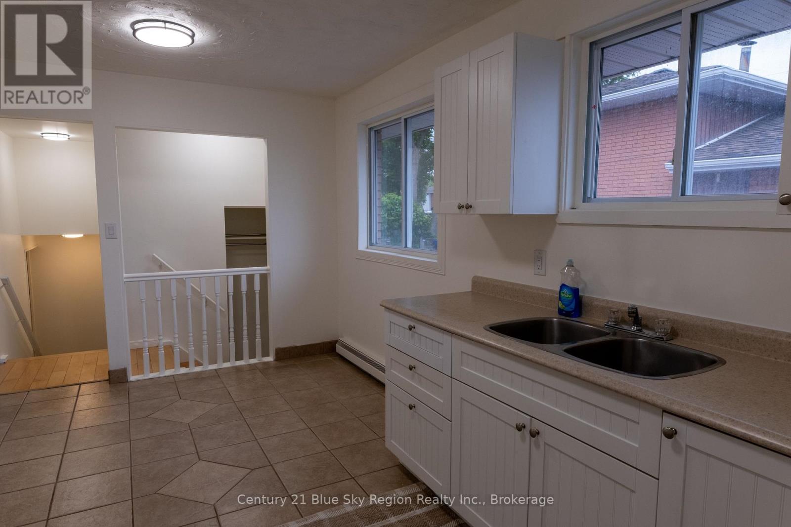 102 LEE AVENUE - 7